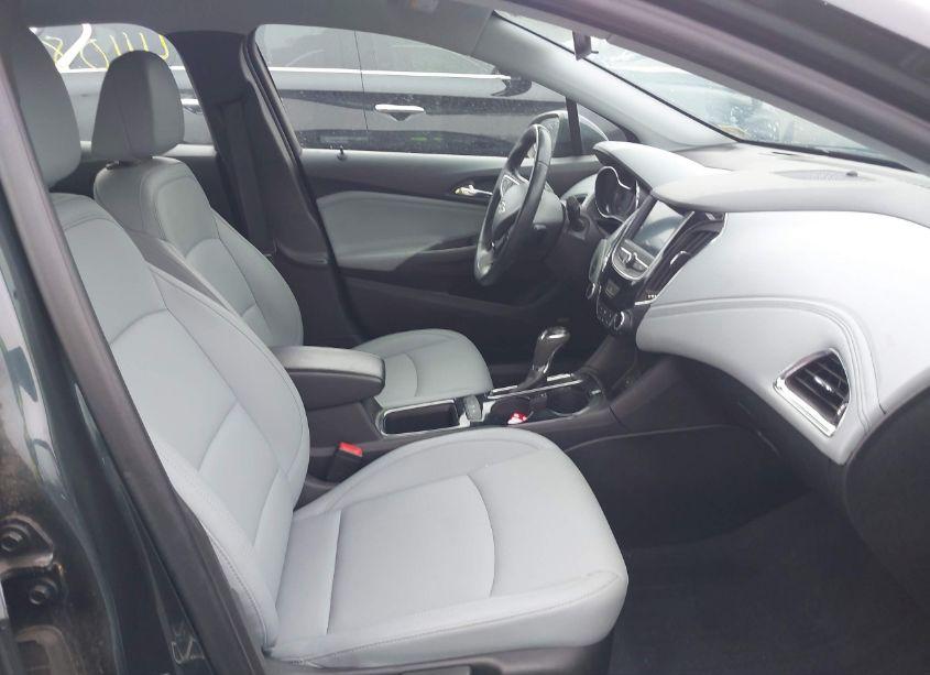 Photo 5 of 2019 Chevrolet Cruze PREMIER (VIN 3G1BF6SM1KS589476)