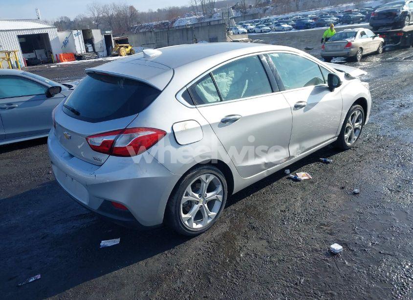 Photo 4 of 2018 Chevrolet Cruze PREMIER AUTO (VIN 3G1BF6SM4JS620363)