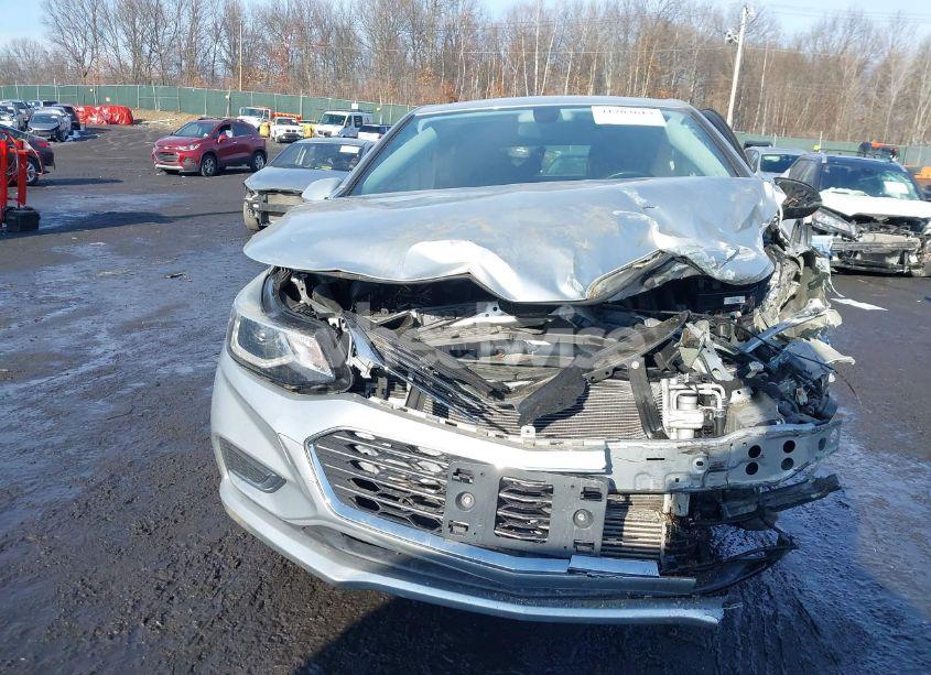 Photo 6 of 2018 Chevrolet Cruze PREMIER AUTO (VIN 3G1BF6SM4JS620363)