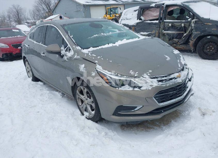 2018 Chevrolet Cruze PREMIER AUTO (VIN 3G1BF6SM7JS650957) main photo