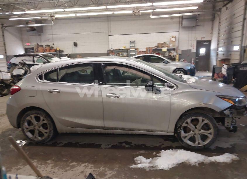 Photo 14 of 2018 Chevrolet Cruze PREMIER AUTO (VIN 3G1BF6SM9JS618379)