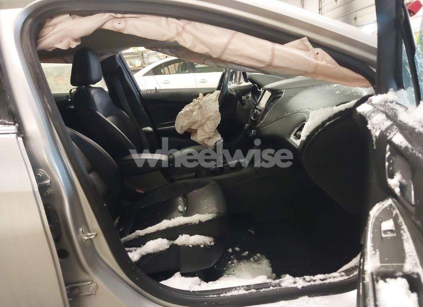 Photo 5 of 2018 Chevrolet Cruze PREMIER AUTO (VIN 3G1BF6SM9JS618379)