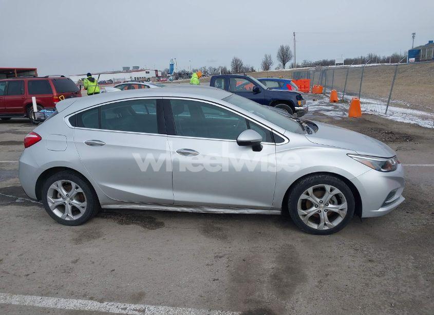 Photo 13 of 2018 Chevrolet Cruze PREMIER AUTO (VIN 3G1BF6SMXJS607424)