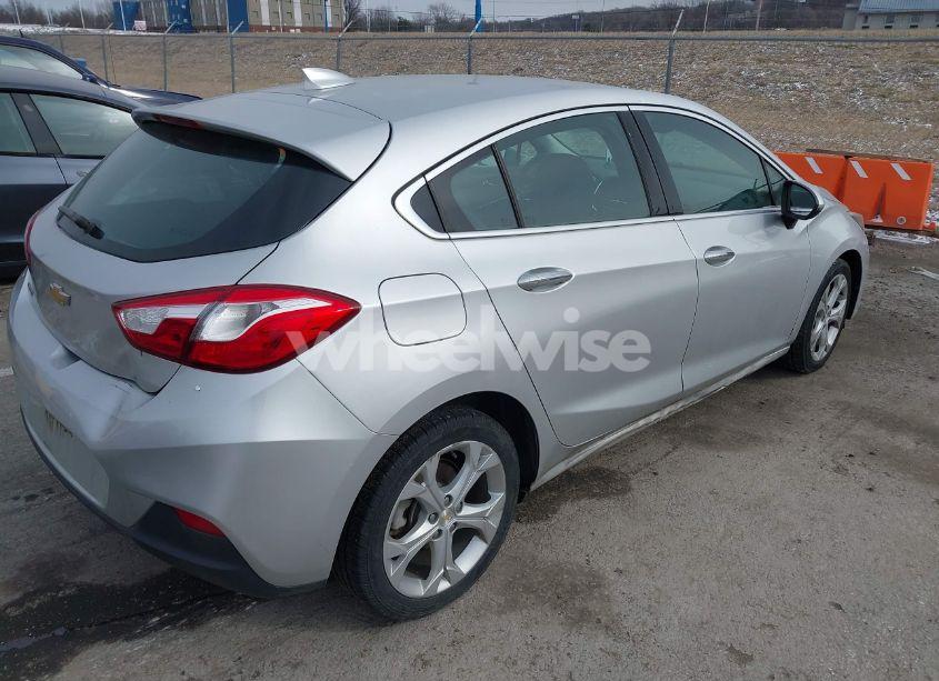 Photo 4 of 2018 Chevrolet Cruze PREMIER AUTO (VIN 3G1BF6SMXJS607424)