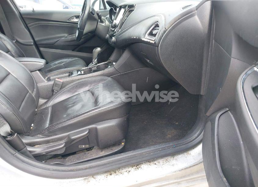 Photo 5 of 2018 Chevrolet Cruze PREMIER AUTO (VIN 3G1BF6SMXJS607424)