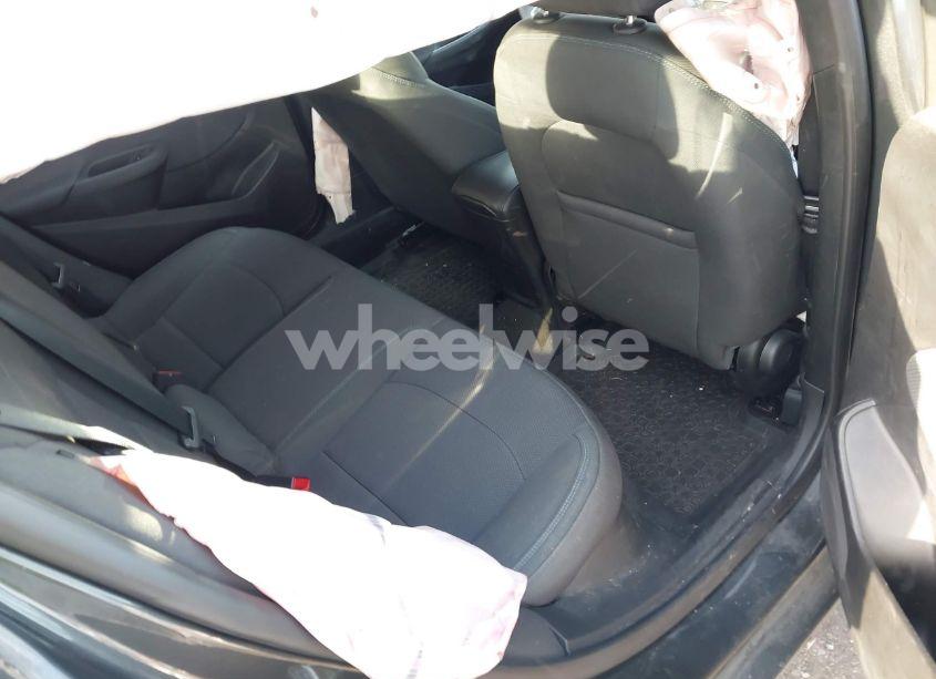 Photo 8 of 2018 Chevrolet Cruze LT MANUAL (VIN 3G1BG6SE4JS628369)