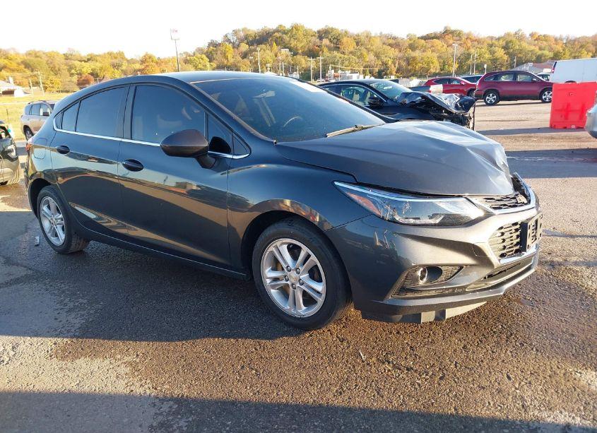 2018 Chevrolet Cruze LT AUTO (VIN 3G1BH6SE8JS650646) main photo