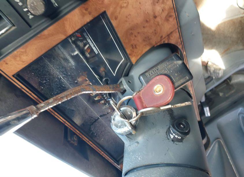 Photo 11 of 1992 Buick Century LIMITED (VIN 3G4AL54N6NS601875)