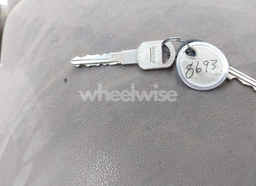 Photo 10 of 2001 Chevrolet C3500 HD CHASSIS (VIN 3GBKC34G91M109813)