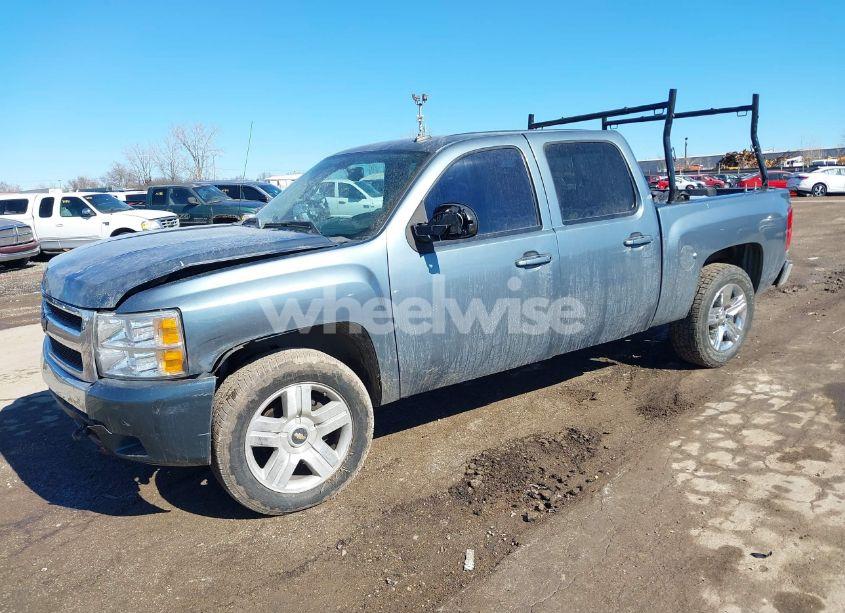 Photo 2 of 2008 Chevrolet Silverado 1500 LT1 (VIN 3GCEC13058G241848)