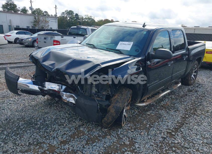 Photo 2 of 2009 Chevrolet Silverado 1500 LS (VIN 3GCEC13C19G287303)