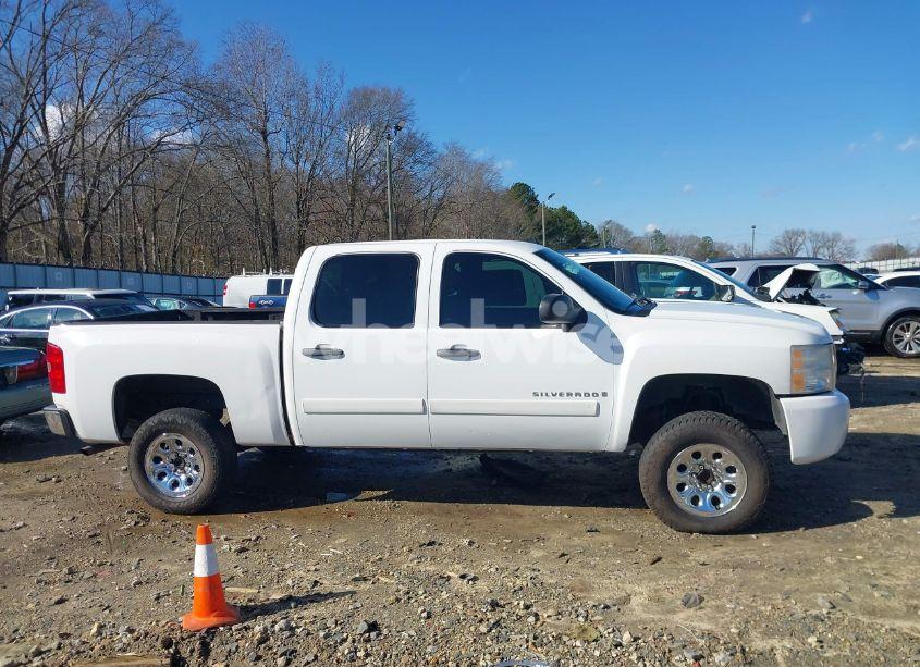 Photo 13 of 2008 Chevrolet Silverado 1500 LS (VIN 3GCEC13C28G214844)