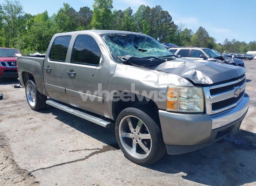 2008 Chevrolet Silverado 1500 LS (VIN 3GCEC13C28G266250) main photo