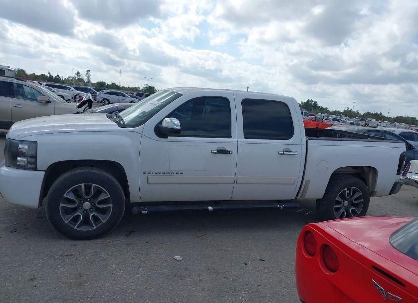 Photo 14 of 2007 Chevrolet Silverado 1500 LT1 (VIN 3GCEC13C77G523269)