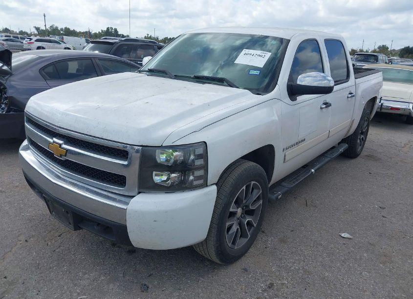 Photo 2 of 2007 Chevrolet Silverado 1500 LT1 (VIN 3GCEC13C77G523269)