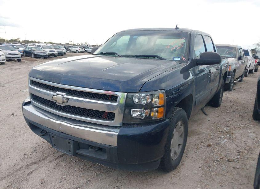 Photo 2 of 2008 Chevrolet Silverado 1500 LS (VIN 3GCEC13C98G216204)