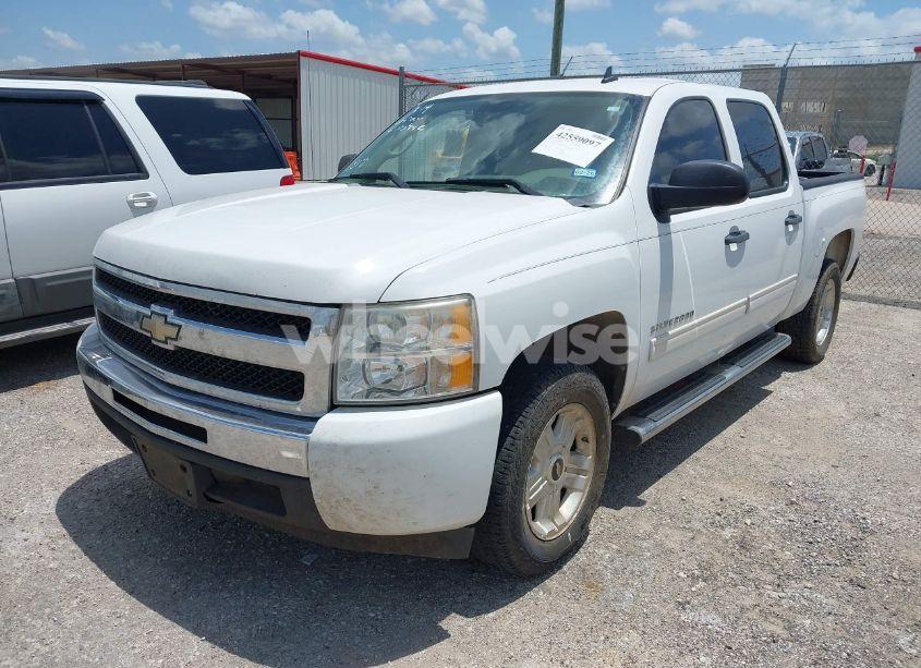 Photo 2 of 2009 Chevrolet Silverado 1500 LS (VIN 3GCEC13C99G290479)