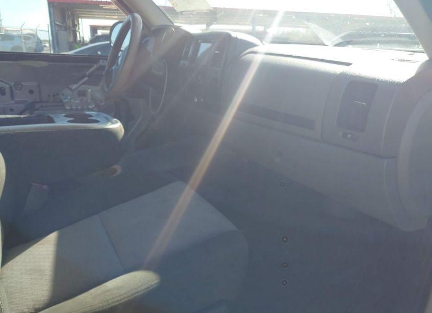 Photo 5 of 2009 Chevrolet Silverado 1500 LS (VIN 3GCEC13CX9G199267)