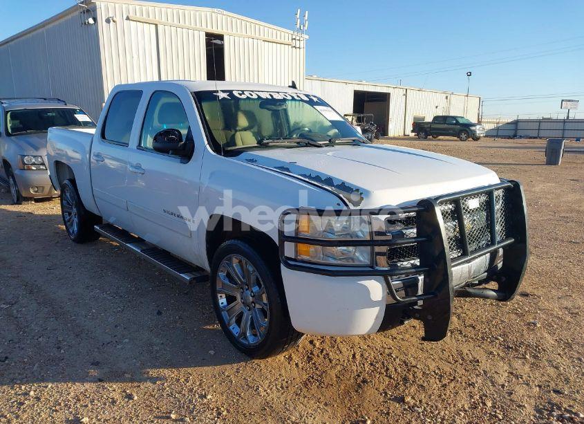2008 Chevrolet Silverado 1500 LT1 (VIN 3GCEC13J28G170004) main photo