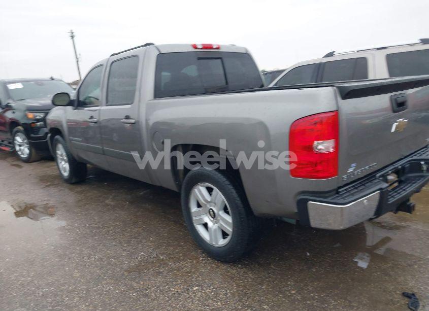 Photo 3 of 2007 Chevrolet Silverado 1500 LTZ (VIN 3GCEC13J47G536852)