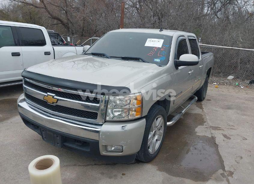 Photo 2 of 2008 Chevrolet Silverado 1500 LT1 (VIN 3GCEC13J58G123985)