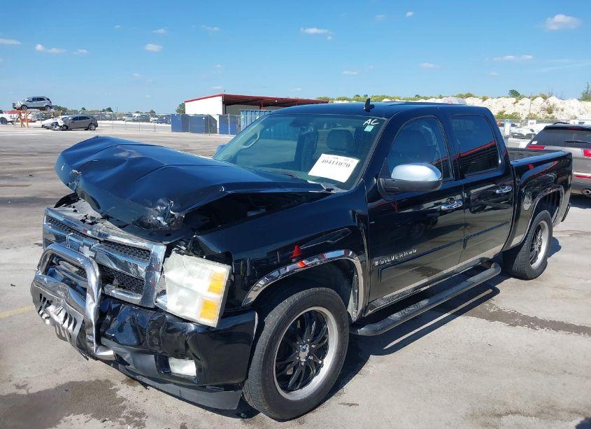Photo 2 of 2008 Chevrolet Silverado C1500 (VIN 3GCEC13J68G276827)