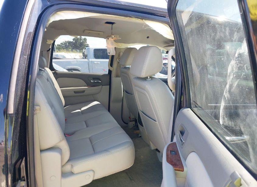 Photo 8 of 2008 Chevrolet Silverado C1500 (VIN 3GCEC13J68G276827)