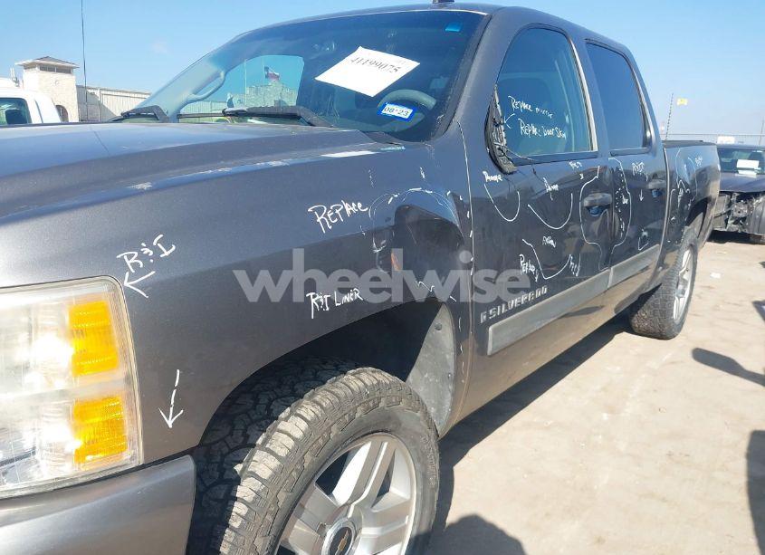 Photo 6 of 2007 Chevrolet Silverado 1500 LT1 (VIN 3GCEC13J77G510634)