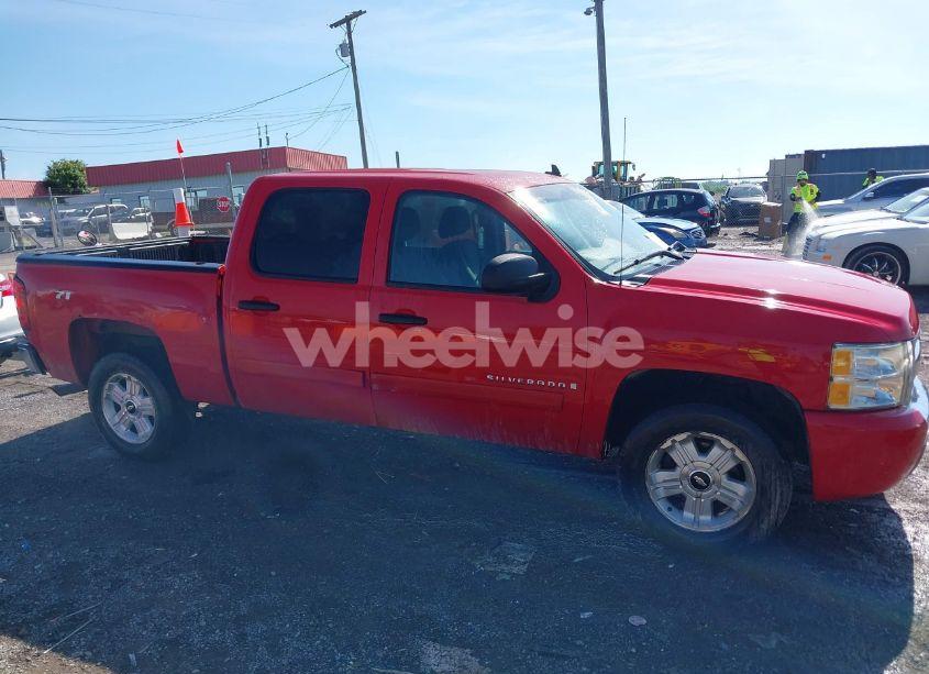 Photo 13 of 2007 Chevrolet Silverado 1500 LT1 (VIN 3GCEC13J87G534182)