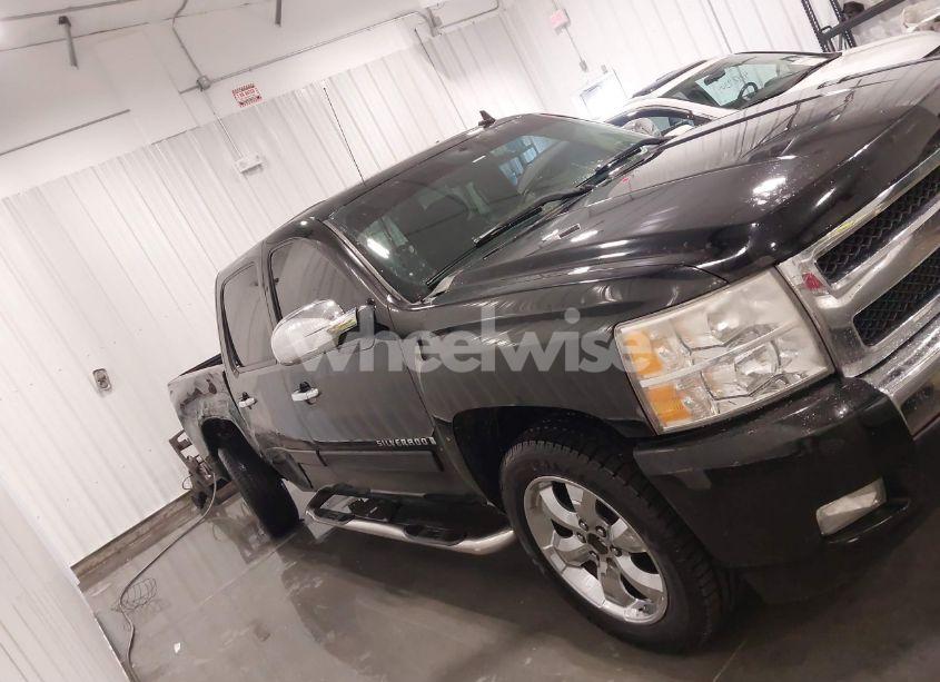 Photo 14 of 2007 Chevrolet Silverado 1500 LT1 (VIN 3GCEC13J87G534585)