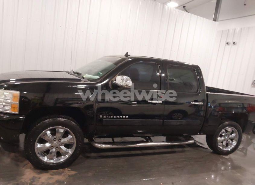 Photo 15 of 2007 Chevrolet Silverado 1500 LT1 (VIN 3GCEC13J87G534585)