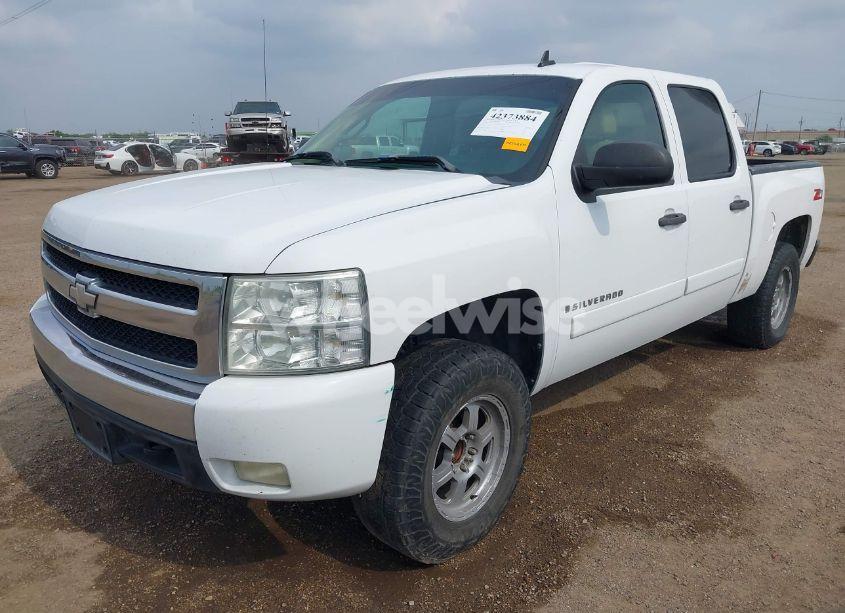 Photo 2 of 2007 Chevrolet Silverado 1500 LT2 (VIN 3GCEC13JX7G501202)