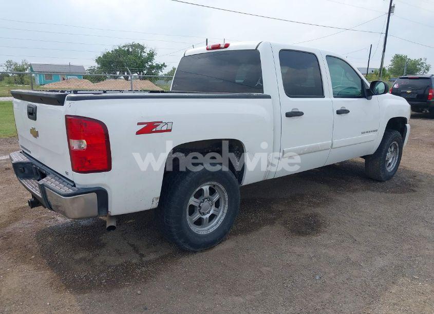 Photo 4 of 2007 Chevrolet Silverado 1500 LT2 (VIN 3GCEC13JX7G501202)