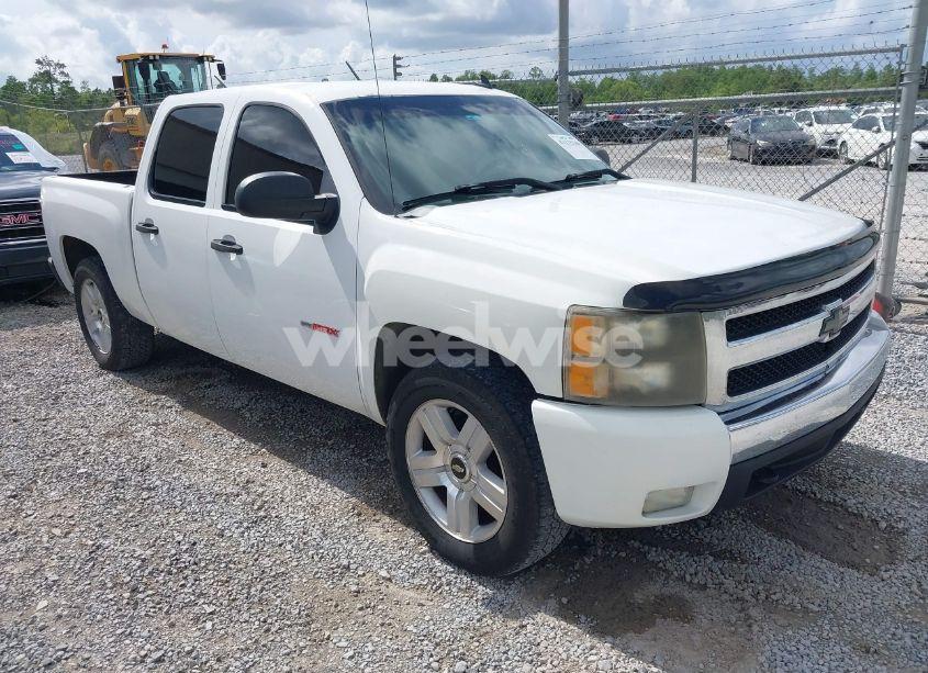 2008 Chevrolet Silverado 1500 LT2 (VIN 3GCEC13Y18G194470) main photo