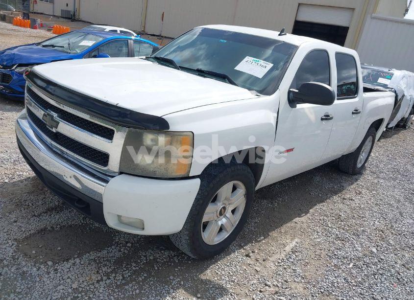Photo 2 of 2008 Chevrolet Silverado 1500 LT2 (VIN 3GCEC13Y18G194470)