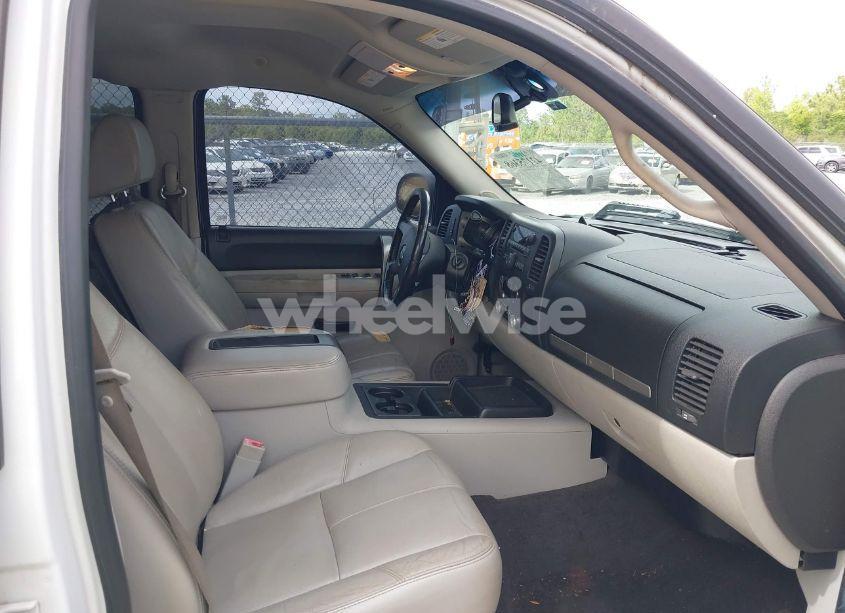 Photo 5 of 2008 Chevrolet Silverado 1500 LT2 (VIN 3GCEC13Y18G194470)