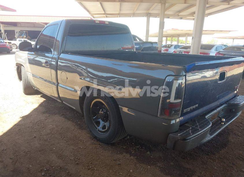 Photo 3 of 2006 Chevrolet Silverado 1500 LS (VIN 3GCEC14V96G182942)