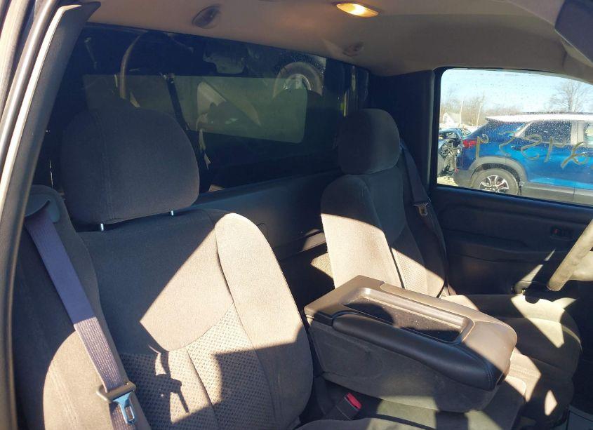 Photo 8 of 2006 Chevrolet Silverado 1500 WORK TRUCK (VIN 3GCEC14X06G237263)