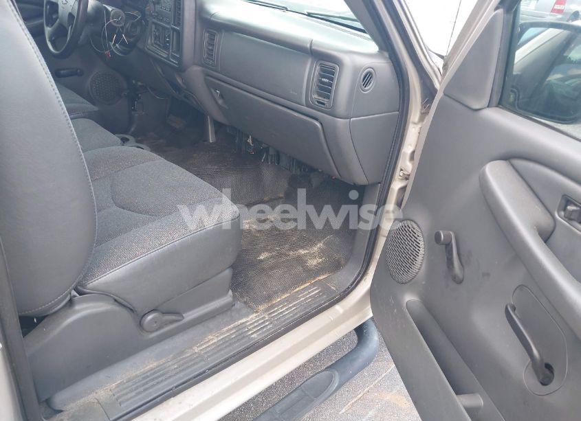 Photo 5 of 2007 Chevrolet Silverado 1500 CLASSIC WORK TRUCK (VIN 3GCEC14X07G225700)