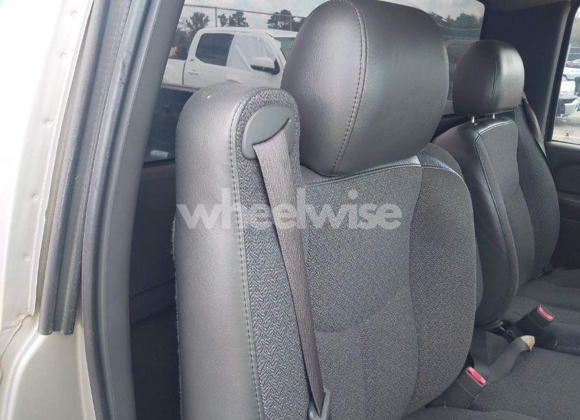 Photo 8 of 2007 Chevrolet Silverado 1500 CLASSIC WORK TRUCK (VIN 3GCEC14X07G225700)