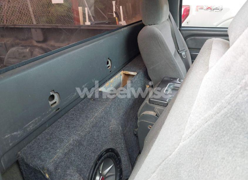 Photo 8 of 2006 Chevrolet Silverado 1500 WORK TRUCK (VIN 3GCEC14X26G264531)