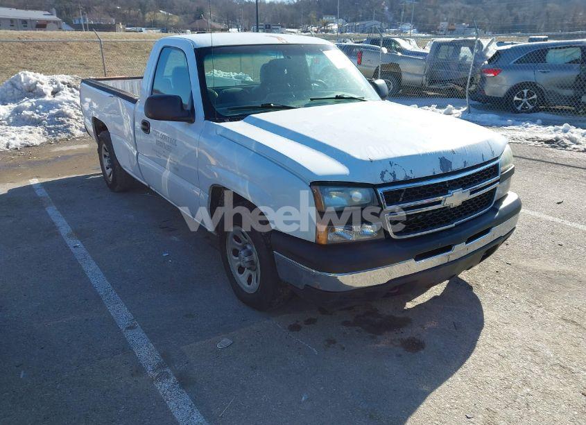 2007 Chevrolet Silverado 1500 CLASSIC WORK TRUCK (VIN 3GCEC14X27G172563) main photo