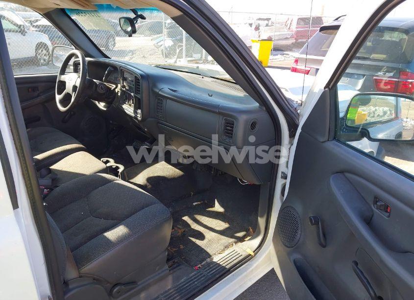 Photo 5 of 2007 Chevrolet Silverado 1500 CLASSIC WORK TRUCK (VIN 3GCEC14X27G172563)