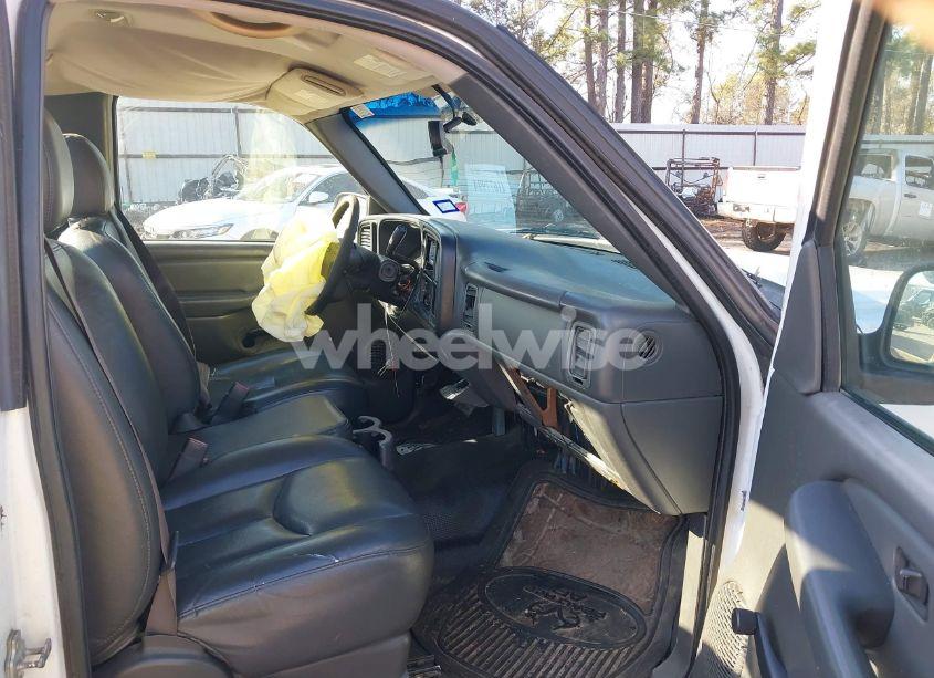 Photo 5 of 2007 Chevrolet Silverado 1500 CLASSIC WORK TRUCK (VIN 3GCEC14X27G241171)