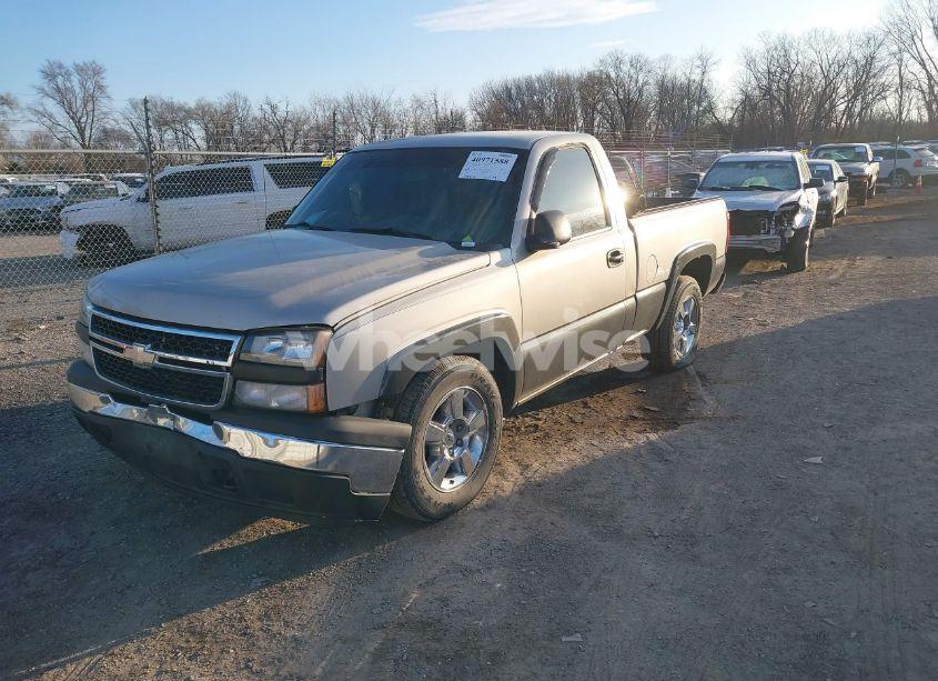 Photo 2 of 2007 Chevrolet Silverado 1500 CLASSIC WORK TRUCK (VIN 3GCEC14X37G207661)