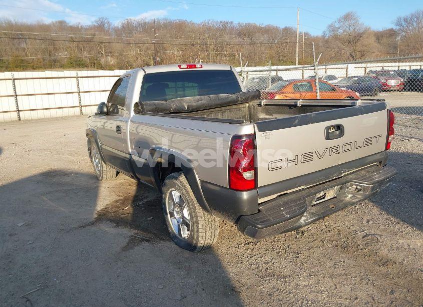 Photo 3 of 2007 Chevrolet Silverado 1500 CLASSIC WORK TRUCK (VIN 3GCEC14X37G207661)
