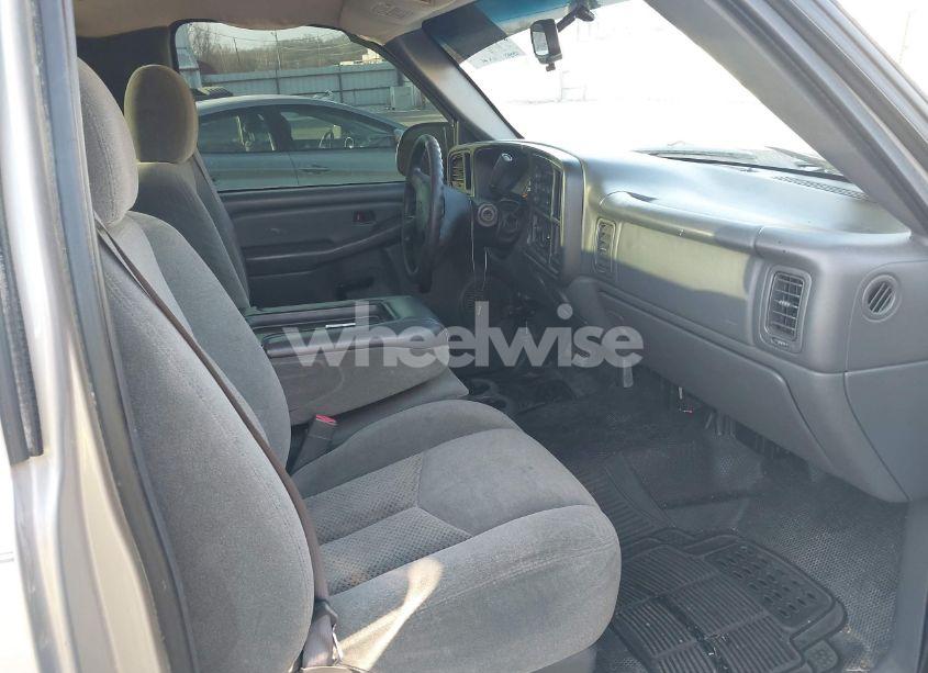 Photo 5 of 2007 Chevrolet Silverado 1500 CLASSIC WORK TRUCK (VIN 3GCEC14X37G207661)