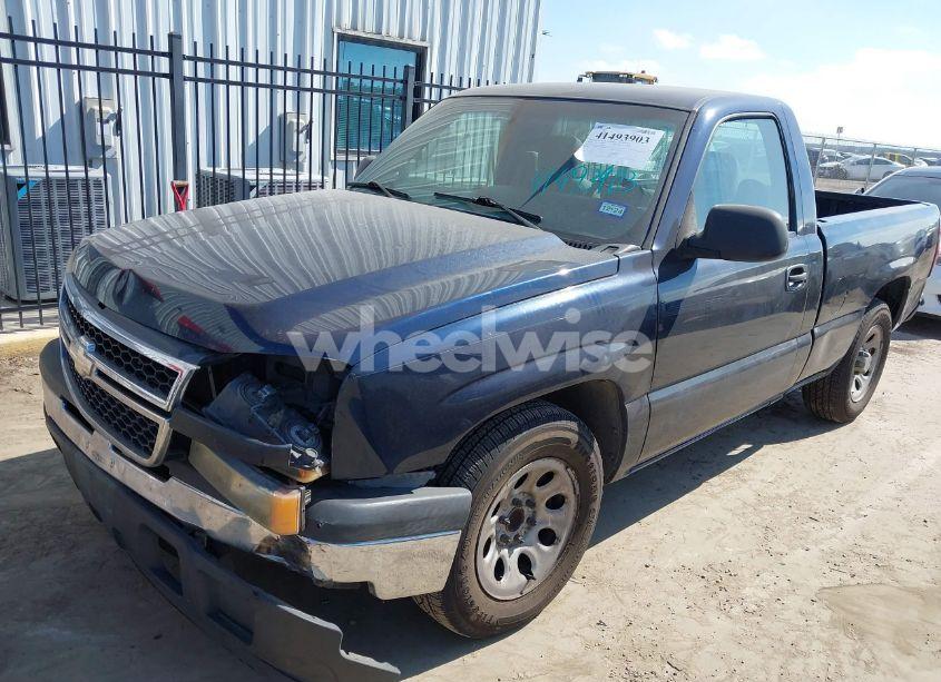 Photo 2 of 2007 Chevrolet Silverado 1500 CLASSIC WORK TRUCK (VIN 3GCEC14X57G244940)