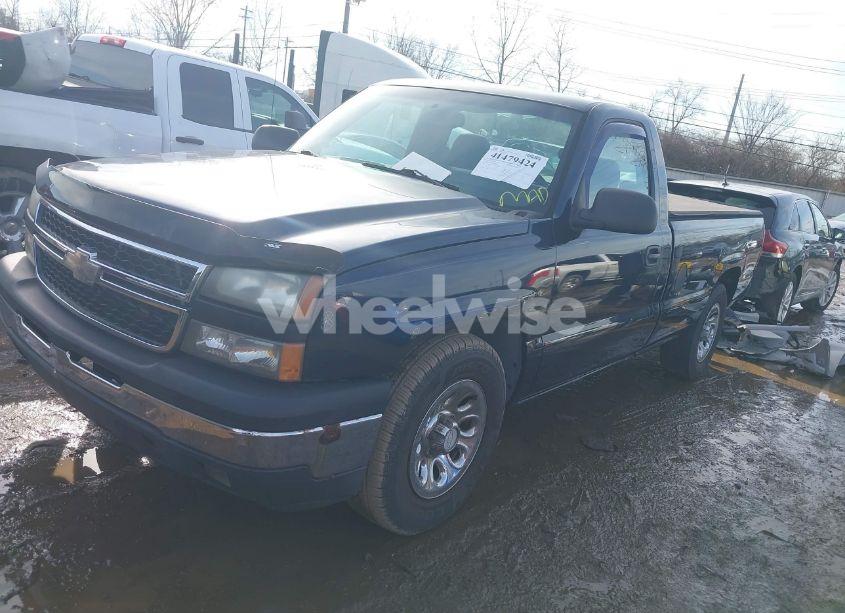 Photo 2 of 2007 Chevrolet Silverado 1500 CLASSIC WORK TRUCK (VIN 3GCEC14X57G249667)