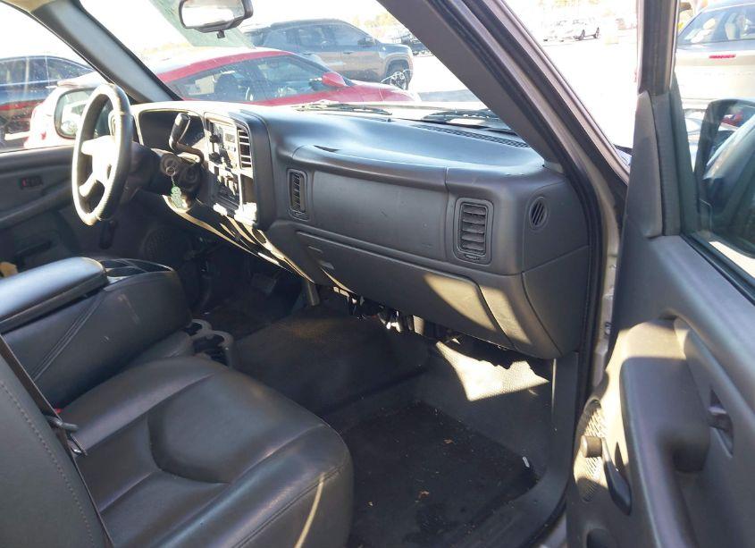 Photo 5 of 2007 Chevrolet Silverado 1500 CLASSIC WORK TRUCK (VIN 3GCEC14X87G146761)